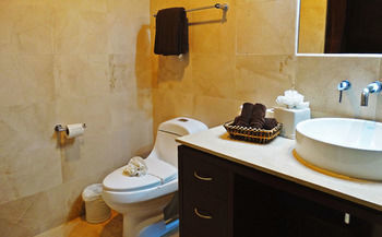 Via 38 Boutique Hotel 3*