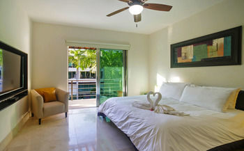 Via 38 Boutique Playa del Carmen